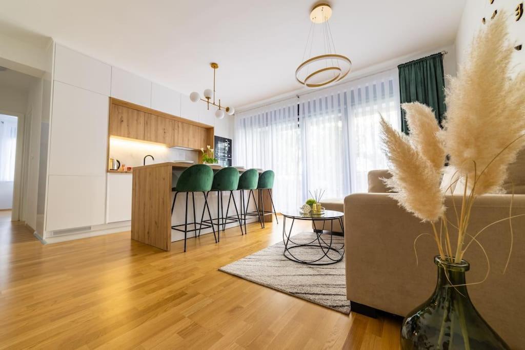 Apartman Lux Self Check-In Virovitica Extérieur photo