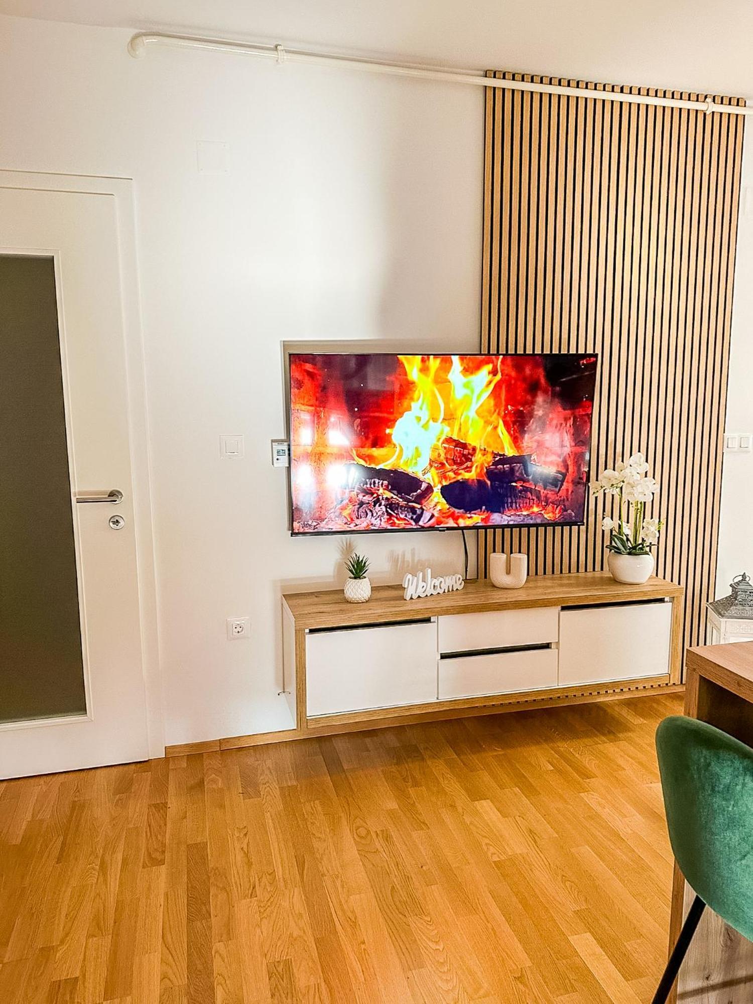 Apartman Lux Self Check-In Virovitica Extérieur photo